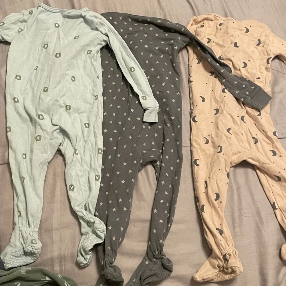 6 cloud Island long sleeves 2 way zipper footed onesies